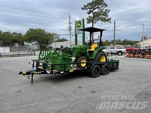 John Deere 3043D Traktorer