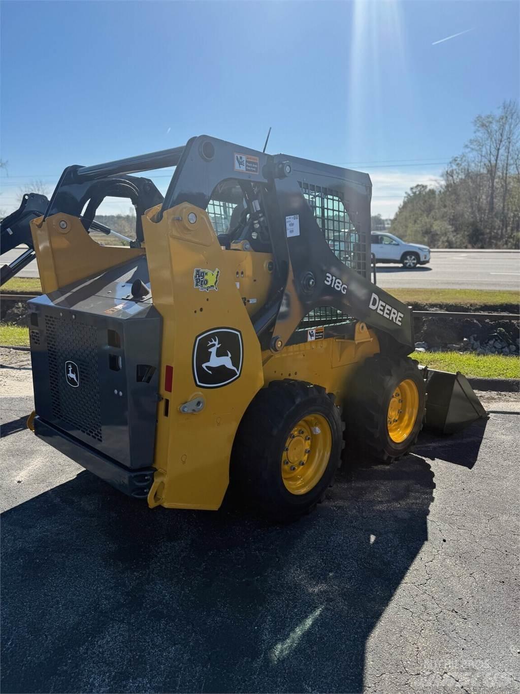John Deere 318G Kompaktlastere