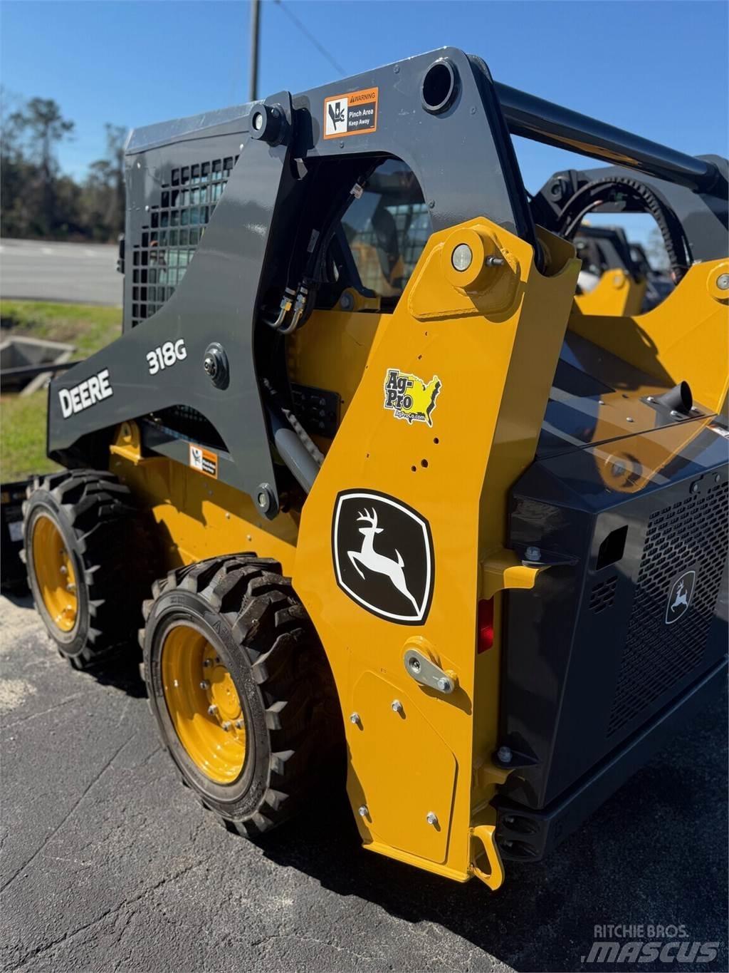 John Deere 318G Kompaktlastere