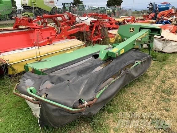 John Deere 328A Slåmaskiner