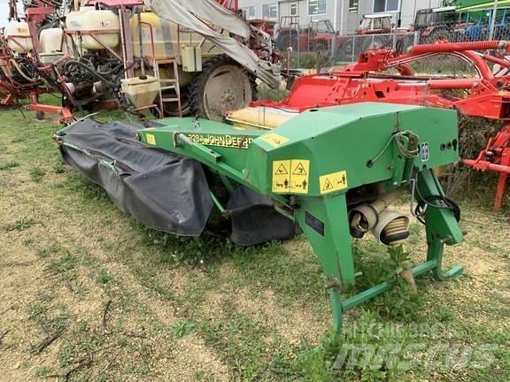 John Deere 328A Slåmaskiner