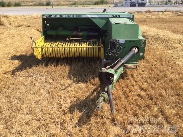 John Deere 349 Firkantpresser