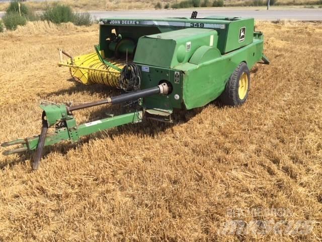 John Deere 349 Firkantpresser