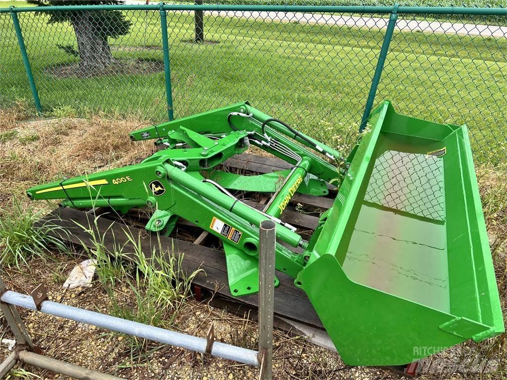 John Deere 400E Traktorer