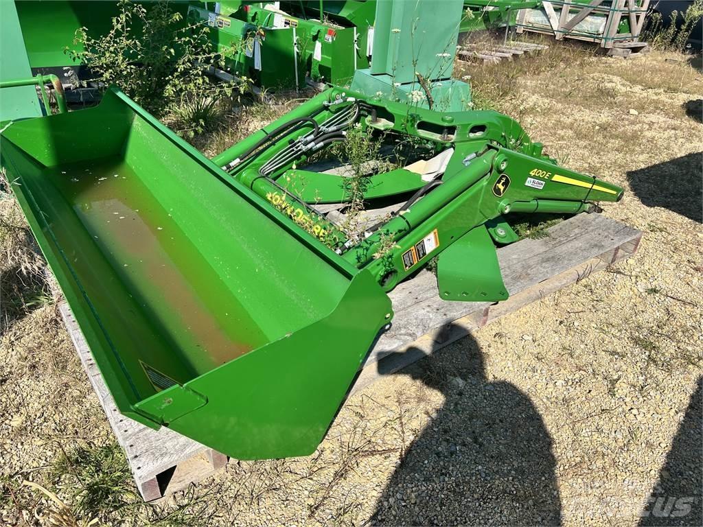 John Deere 400E Traktorer