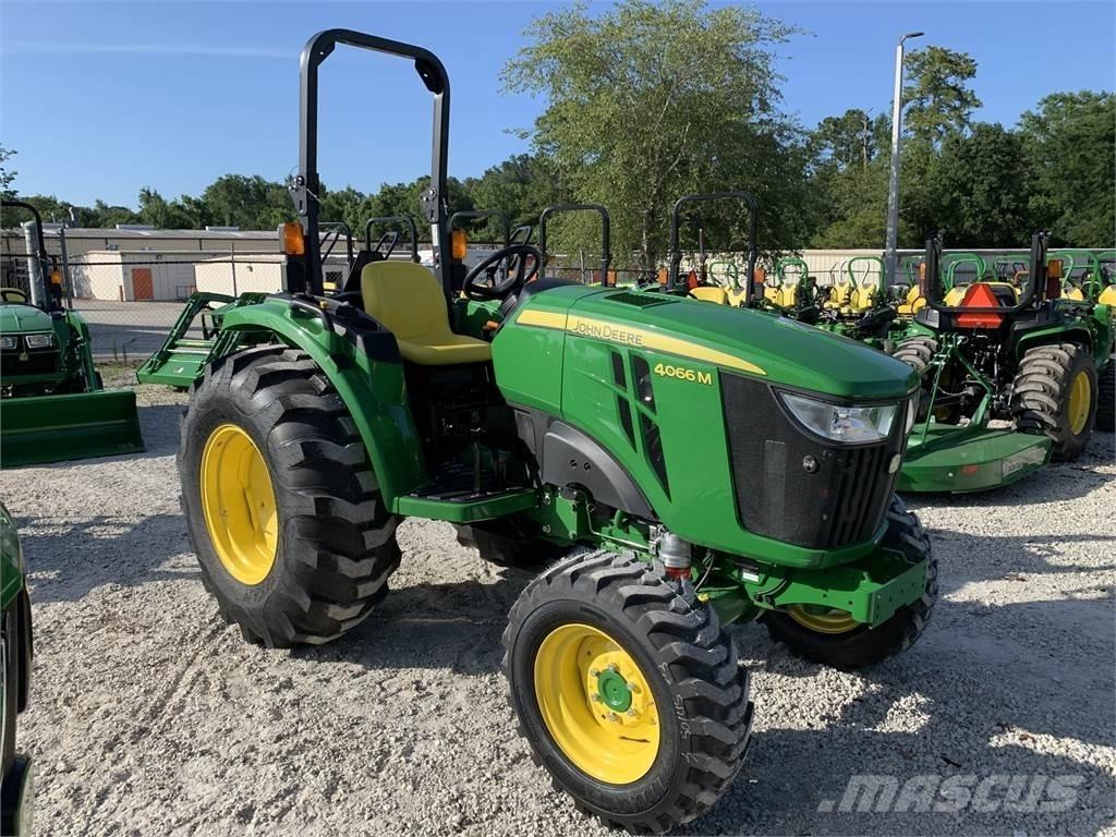 John Deere 4066M Traktorer