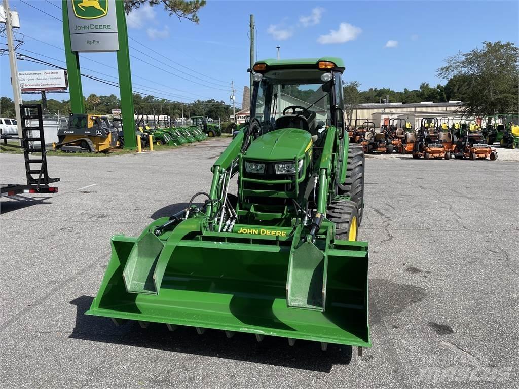 John Deere 4066R Traktorer