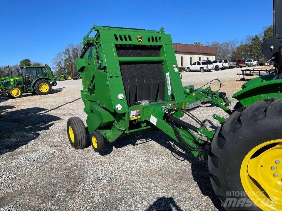 John Deere 450E Rundballepresser