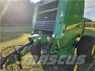 John Deere 451M Rundballepresser