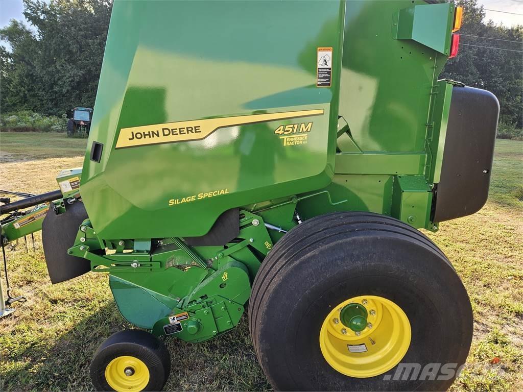 John Deere 451M Rundballepresser