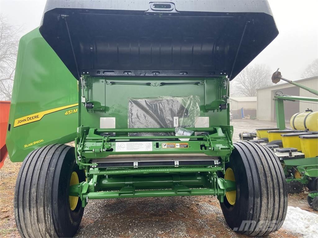 John Deere 451M Rundballepresser