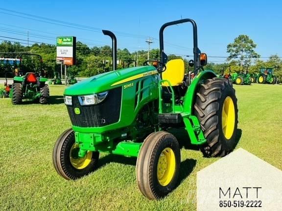 John Deere 5045E Traktorer