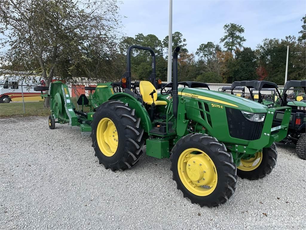 John Deere 5075E Traktorer