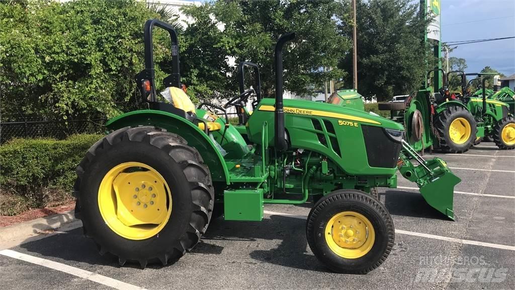 John Deere 5075E Traktorer