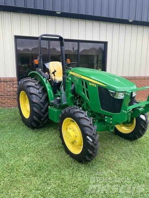 John Deere 5075E Traktorer