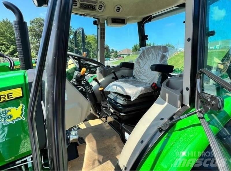 John Deere 5075E Traktorer