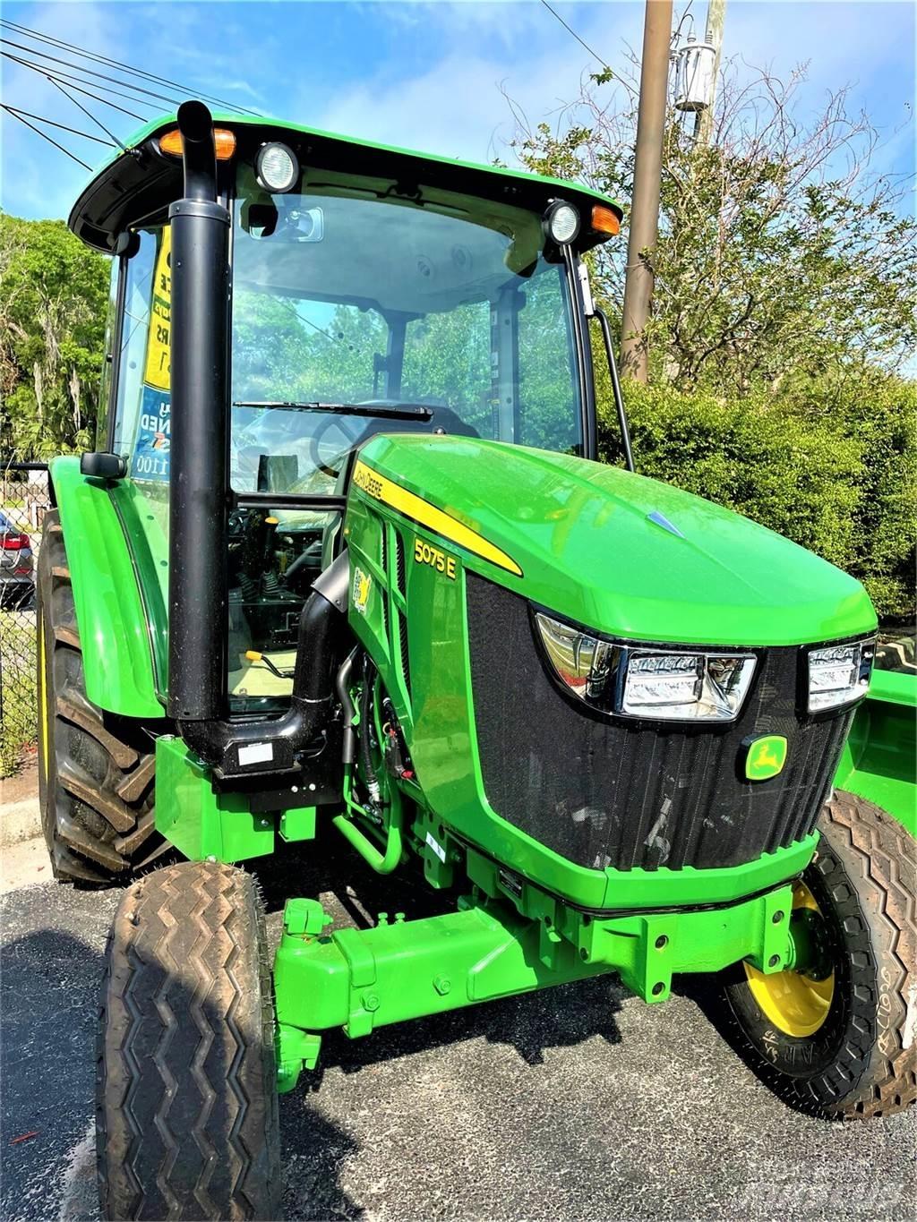 John Deere 5075E Traktorer