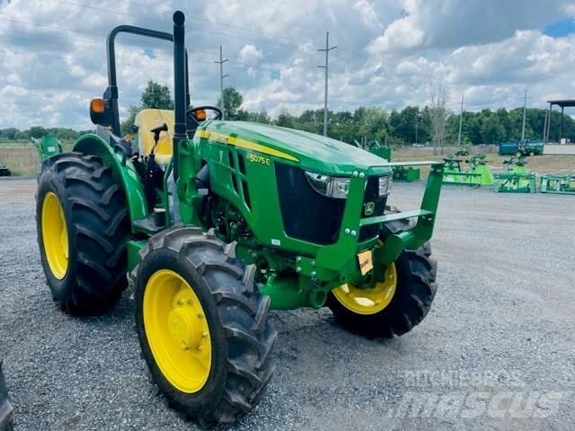 John Deere 5075E Traktorer