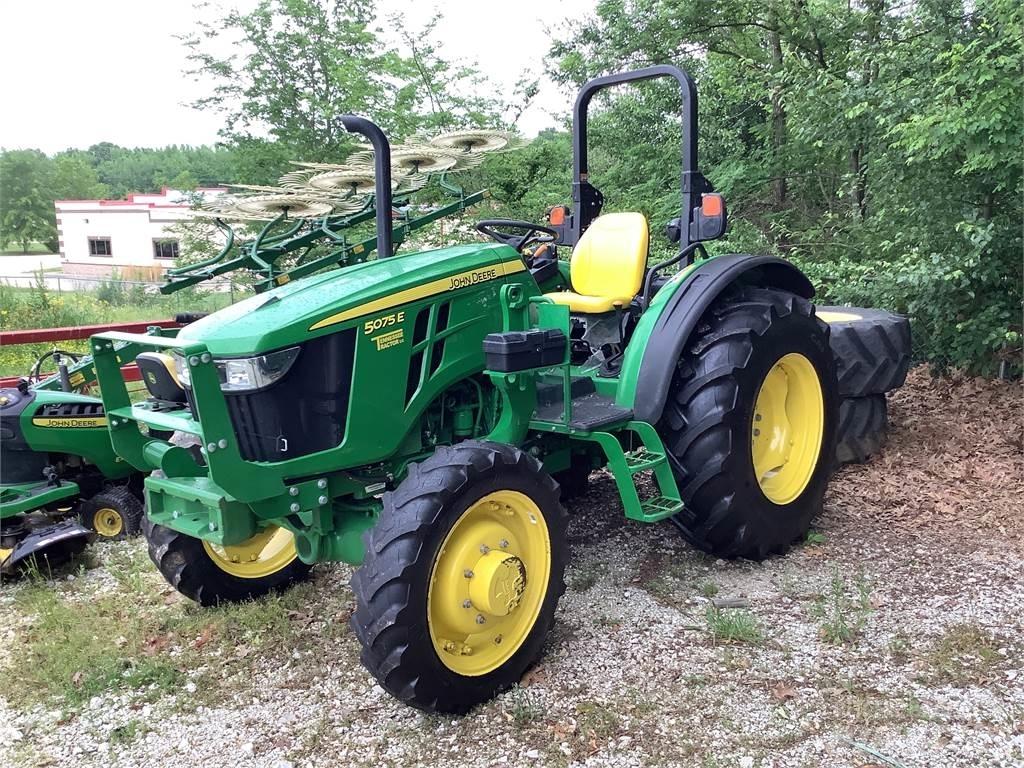 John Deere 5075E Kompakttraktorer
