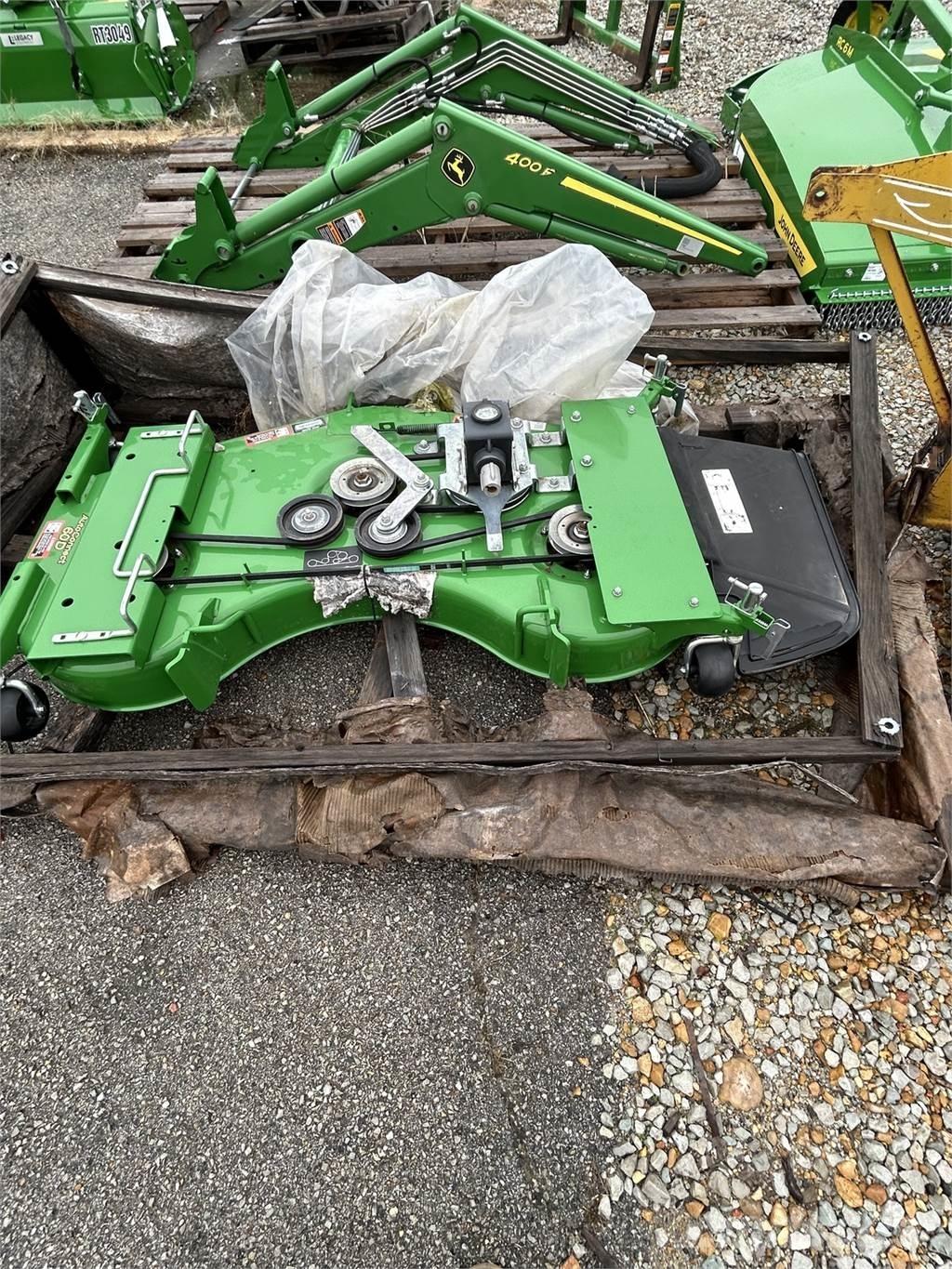 John Deere 60D Slåmaskiner