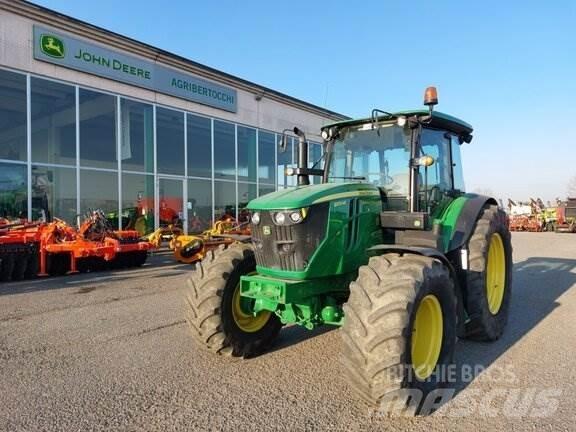 John Deere 6105M Traktorer