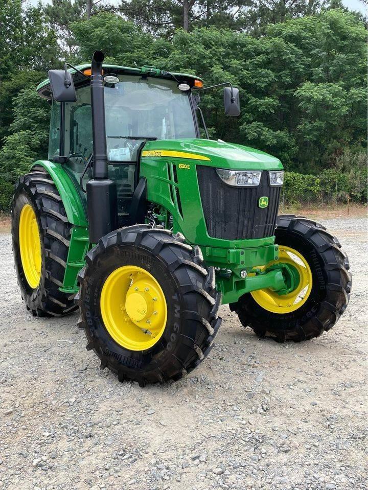 John Deere 6120E Traktorer