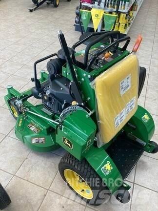 John Deere 636M Sitteklippere
