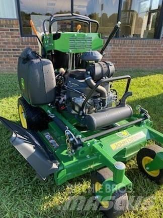 John Deere 636M Sitteklippere