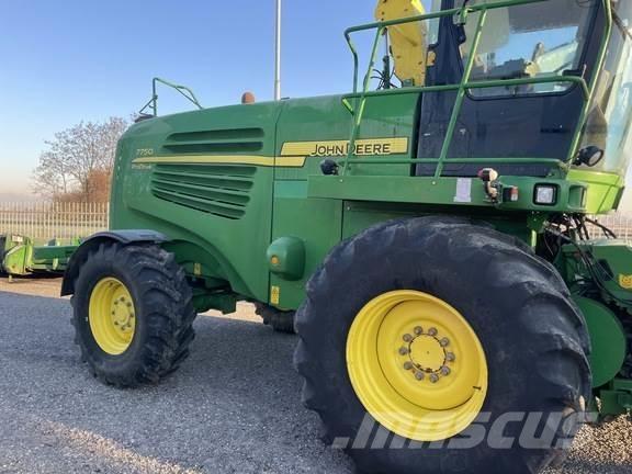 John Deere 7750 Fôrhøstere