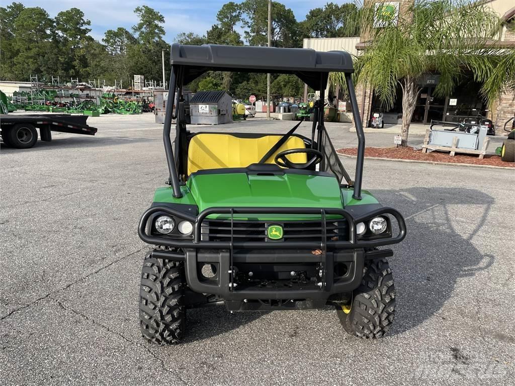 John Deere 815E Redskapsbærere
