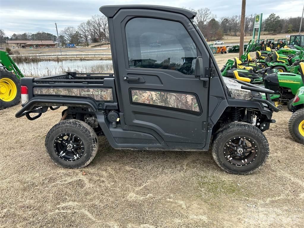 John Deere 835R Redskapsbærere