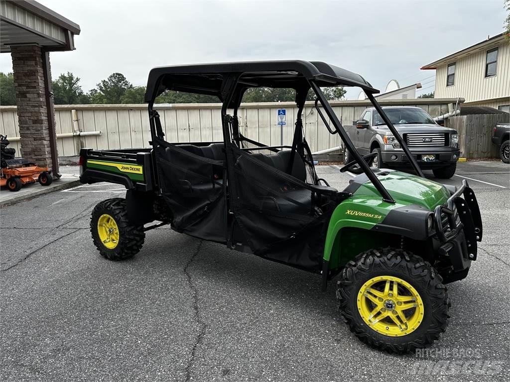 John Deere 855M Redskapsbærere
