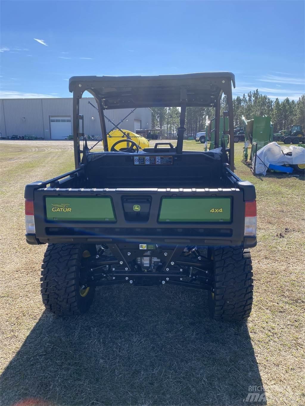 John Deere 865M Redskapsbærere