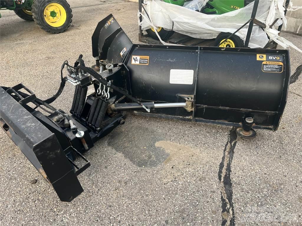 John Deere BV9 Frontlastere og graveredskap