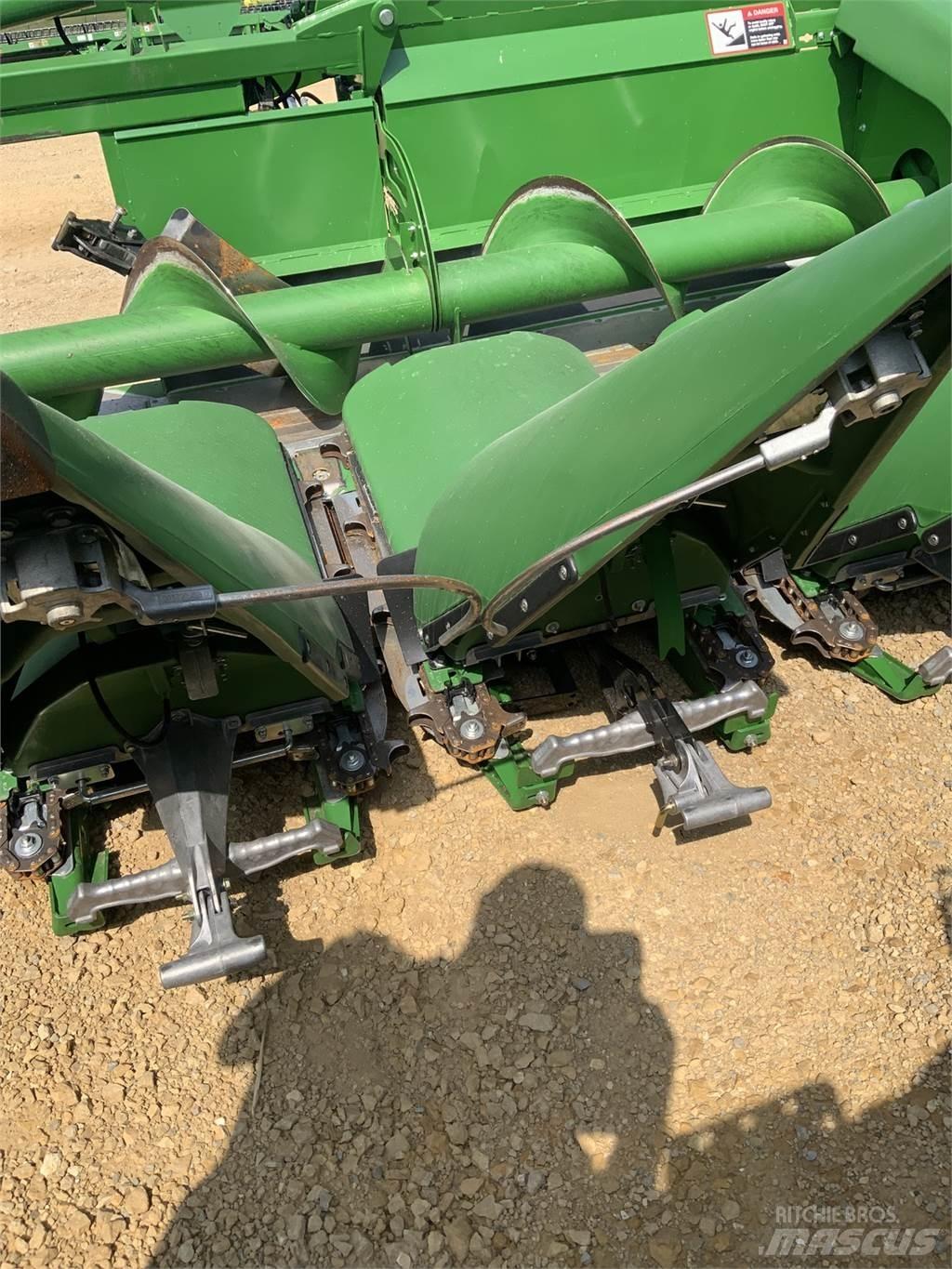 John Deere C8F Skurtresker tilbehør