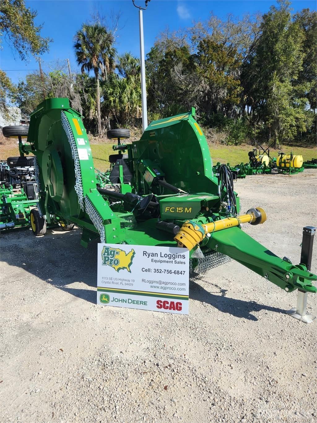 John Deere FC15M Rundballerivere, -kuttere og -utpakkere