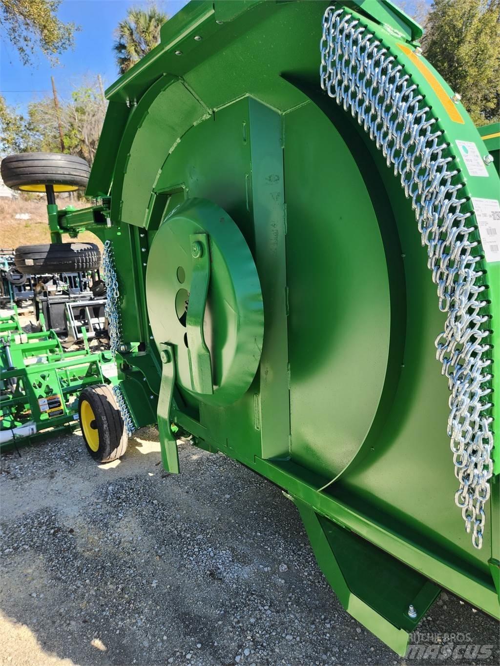 John Deere FC15M Rundballerivere, -kuttere og -utpakkere