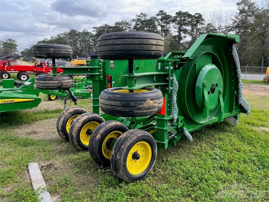 John Deere FC15R Rundballerivere, -kuttere og -utpakkere