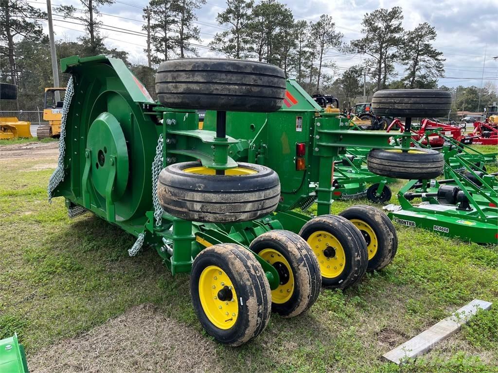 John Deere FC15R Rundballerivere, -kuttere og -utpakkere