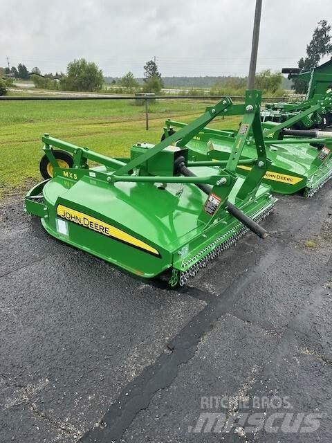 John Deere MX5 Rundballerivere, -kuttere og -utpakkere