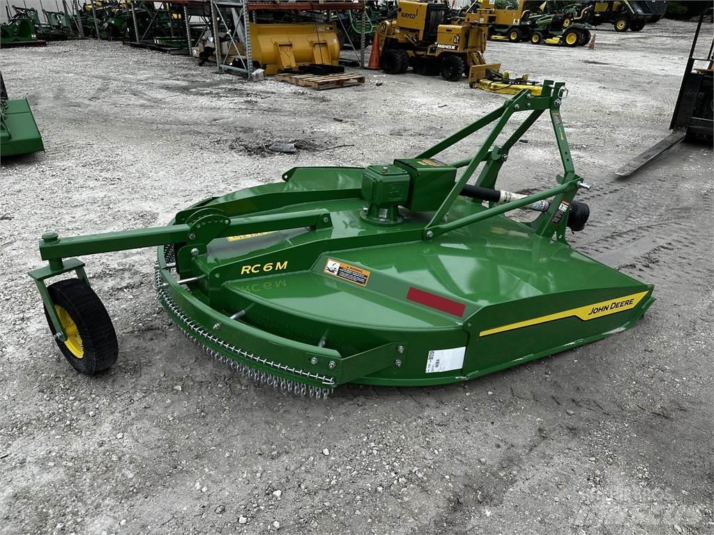 John Deere RC6M Rundballerivere, -kuttere og -utpakkere