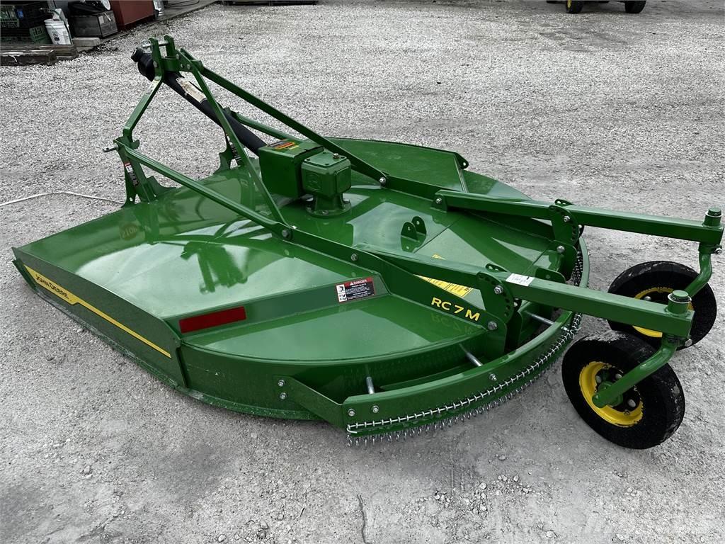 John Deere RC7M Rundballerivere, -kuttere og -utpakkere
