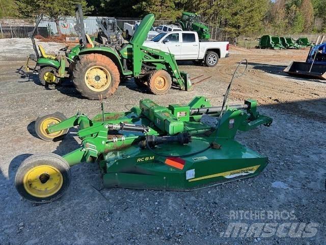 John Deere RC8M Rundballerivere, -kuttere og -utpakkere