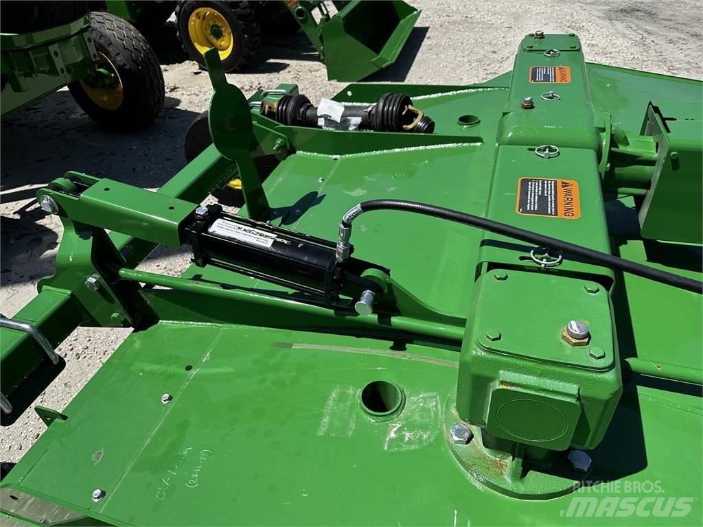 John Deere RC8M Rundballerivere, -kuttere og -utpakkere