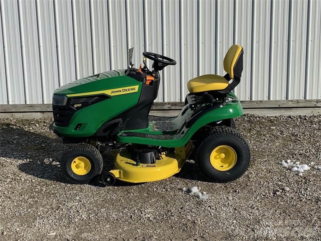 John Deere S110 Sitteklippere