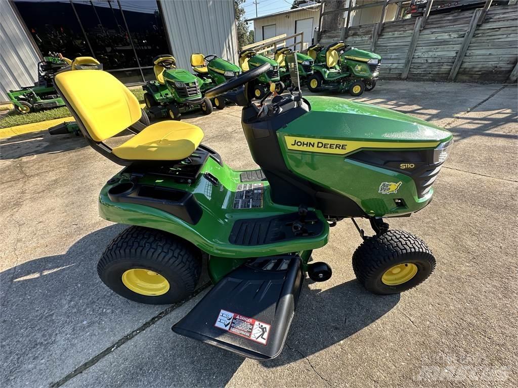 John Deere S110 Sitteklippere