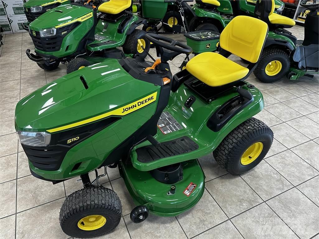 John Deere S110 Sitteklippere
