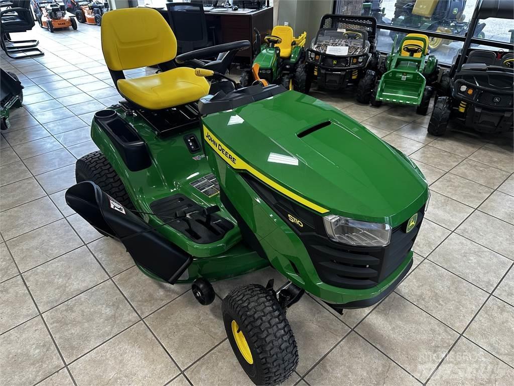 John Deere S110 Sitteklippere