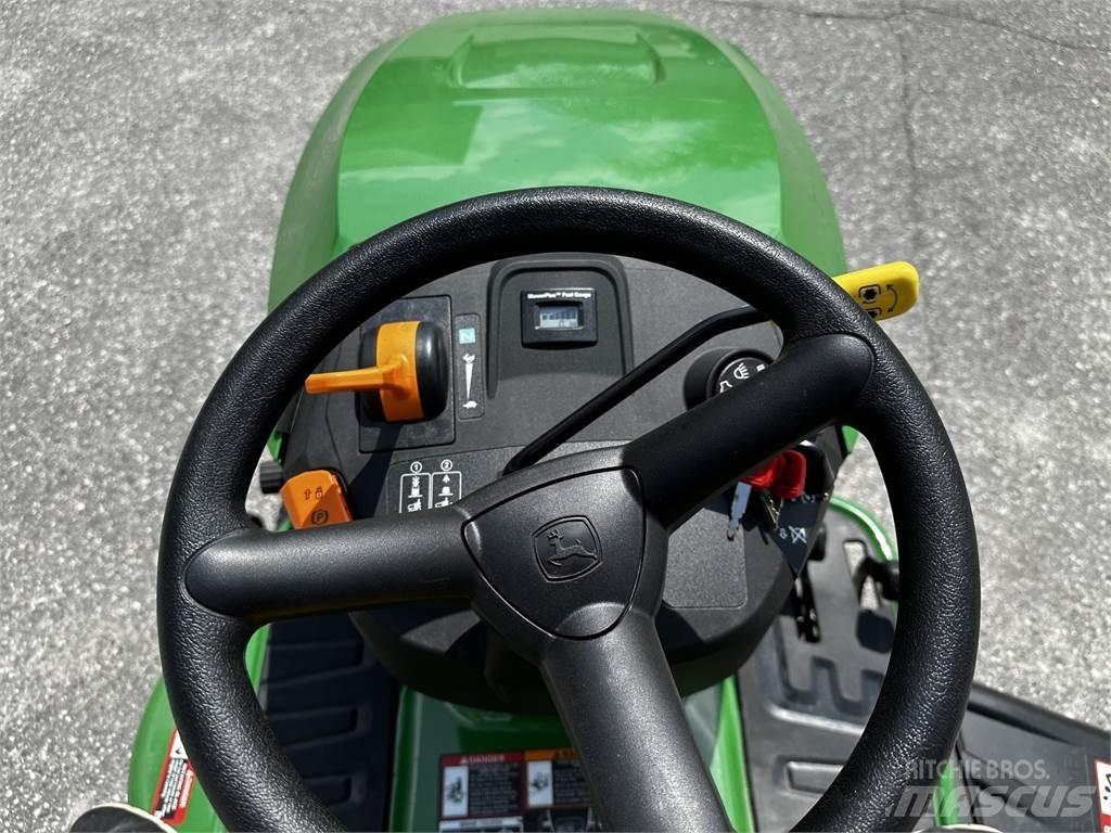 John Deere S120 Sitteklippere