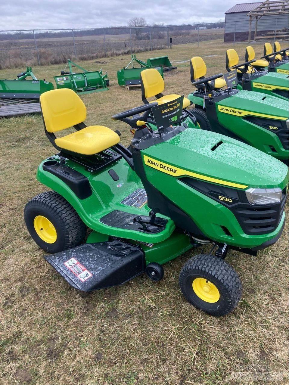 John Deere s120 Sitteklippere